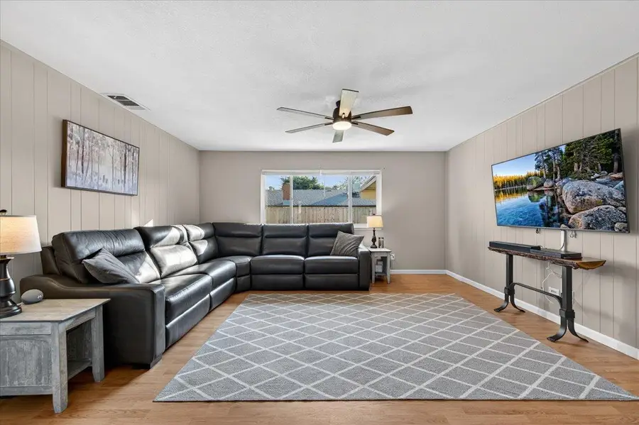 1506 Robinwood Avenue, Clovis, CA 93611 - #3