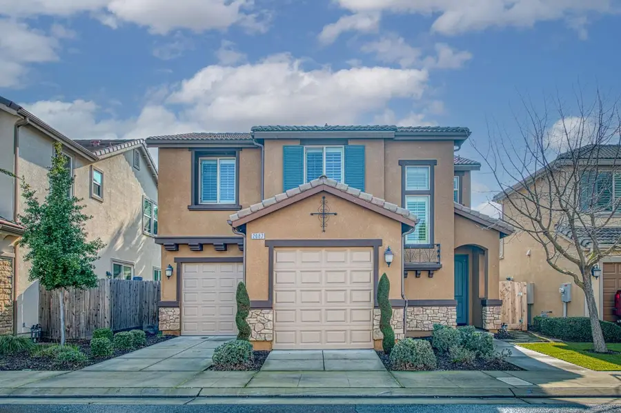 2087 E Makenna Drive, Fresno, CA 93730 - Image #2