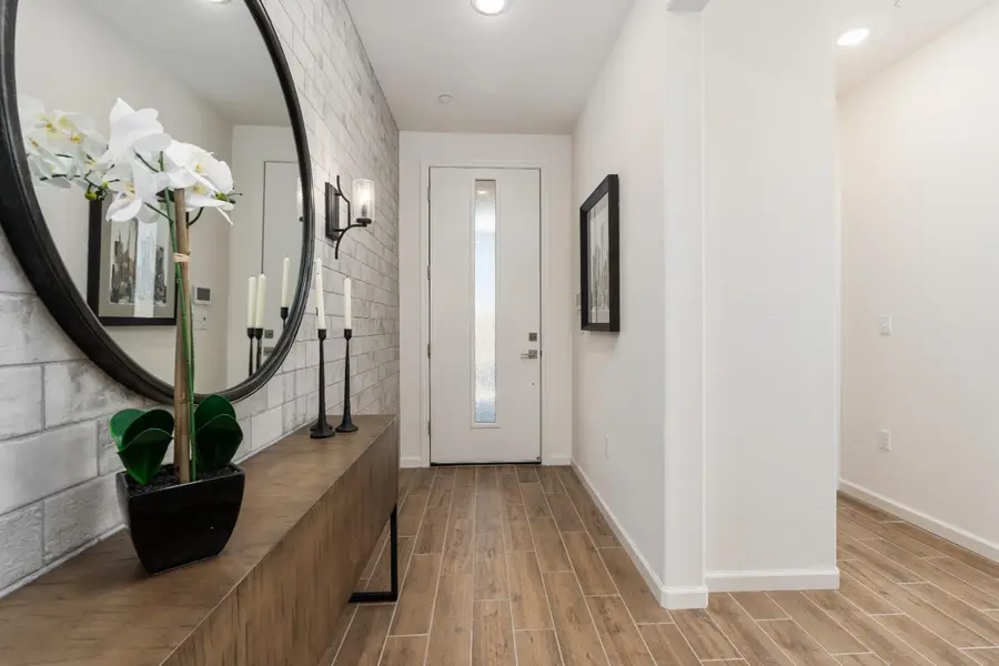 6698 E Home Avenue, Fresno, CA 93727 - Image #2