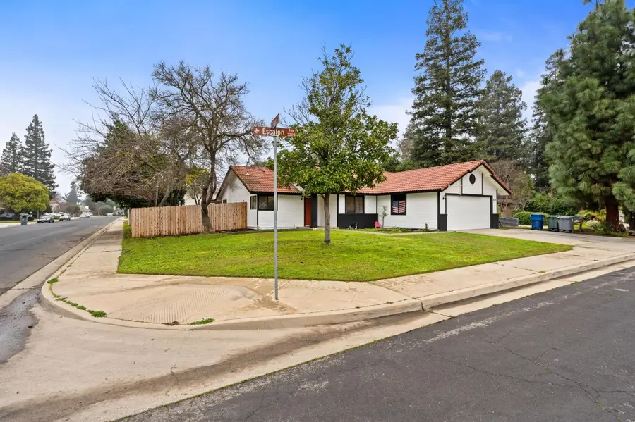 2231 Escalon Avenue, Clovis, CA 93611 - #2