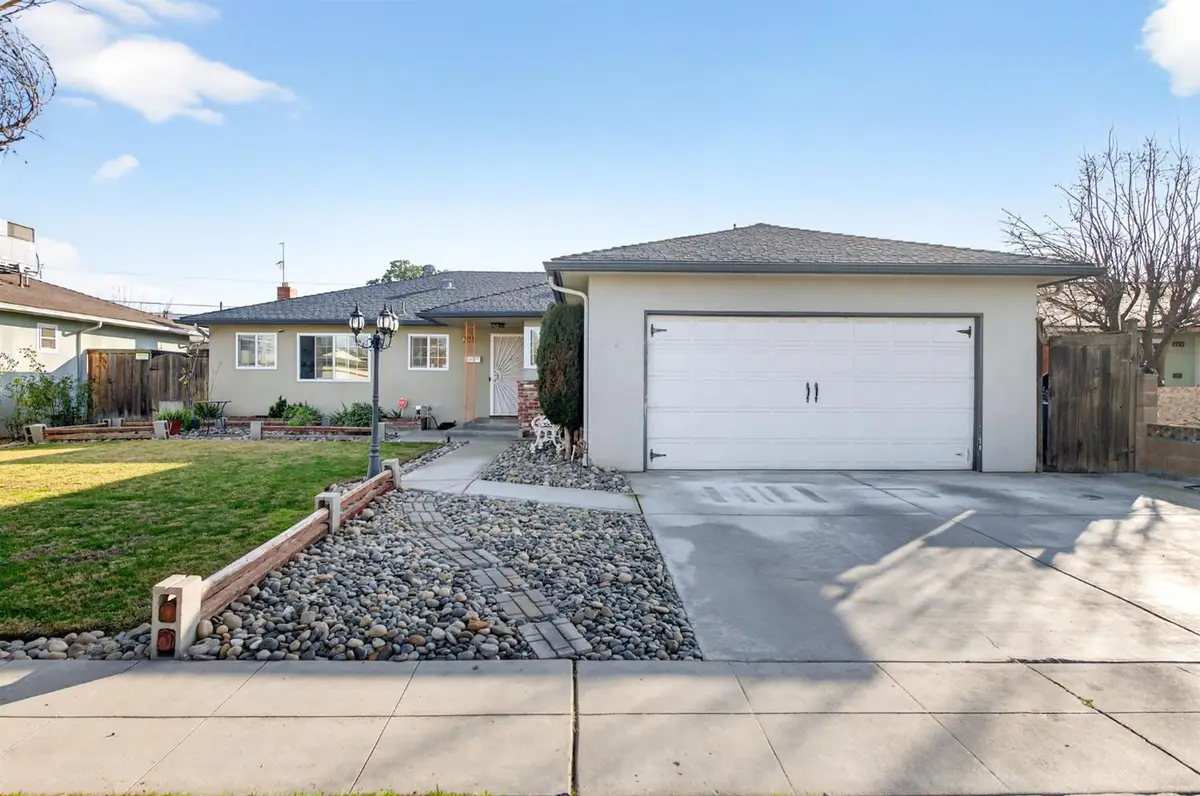 709 E Scott Avenue, Fresno, CA 93710 - Image #1