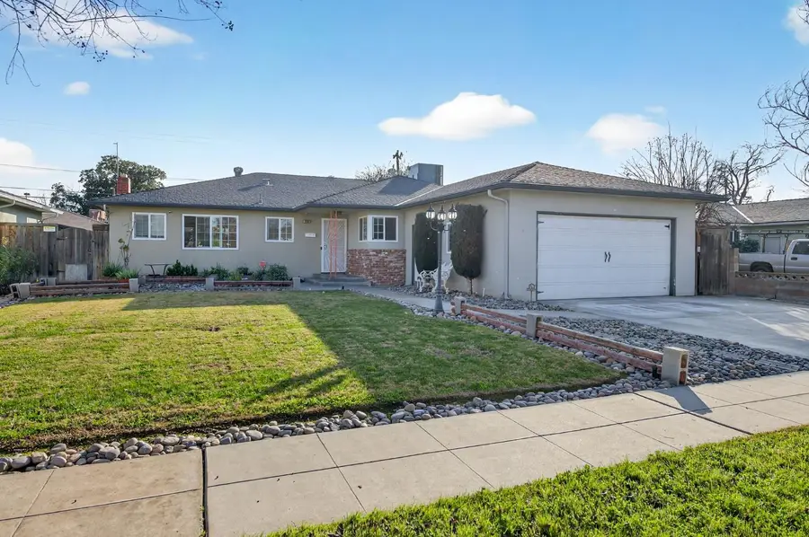 709 E Scott Avenue, Fresno, CA 93710 - Image #2
