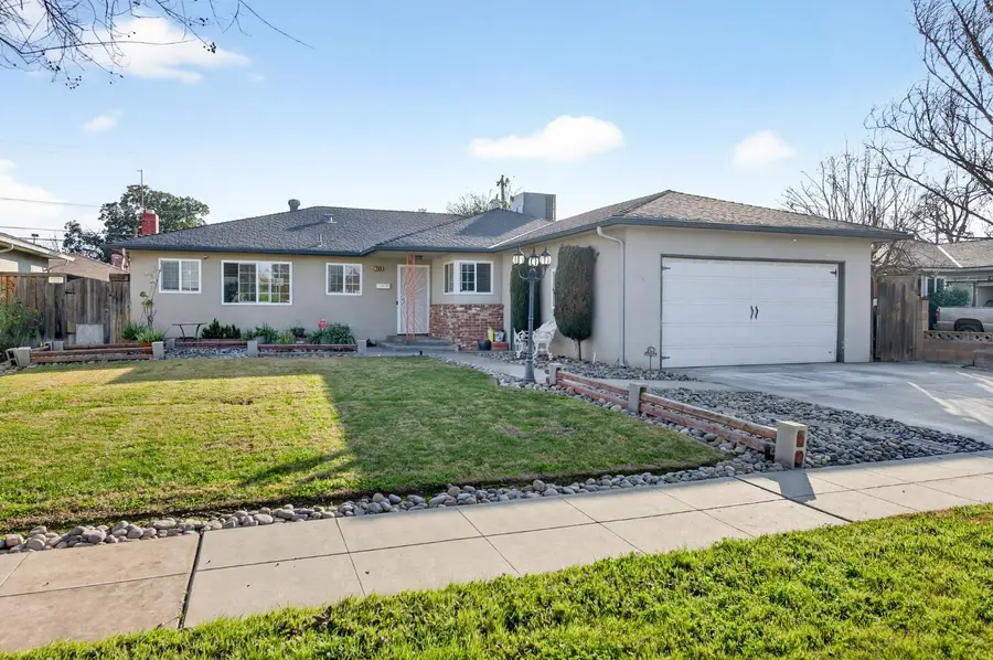 709 E Scott Avenue, Fresno, CA 93710 - Image #3