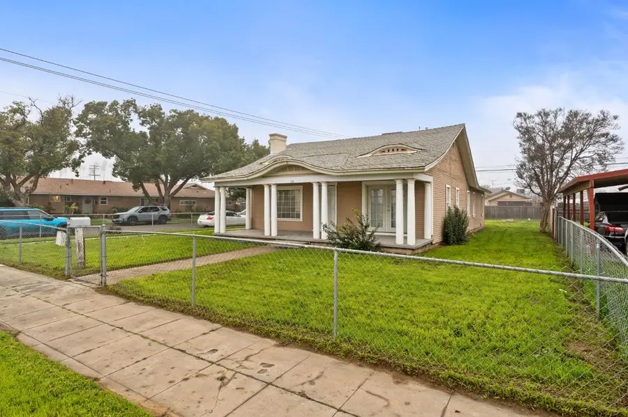 54 E Kearney Boulevard, Fresno, CA 93706 - Image #3