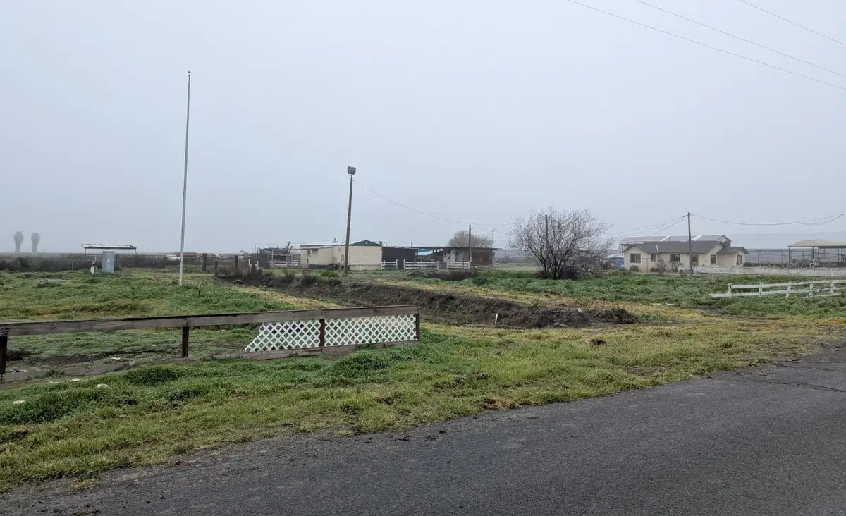 21075 19th Avenue, Stratford, CA 93266 - Image #1