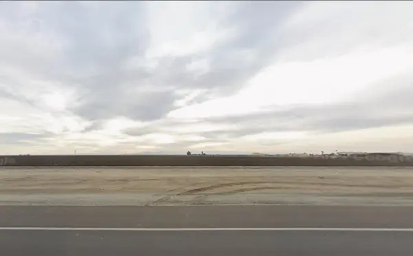 1 Colorado Ave, San Joaquin, CA 93660