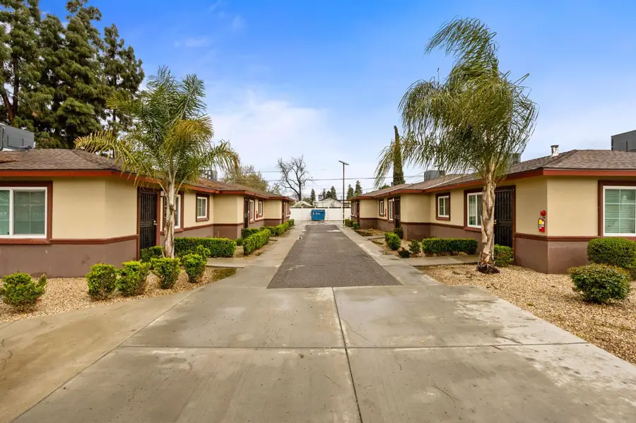 3442 W University Avenue, Fresno, CA 93722 - Image #2