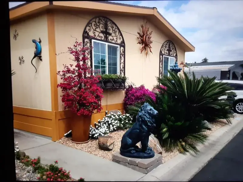 2575 S Willow #25, Fresno, CA 93725 - Image #1