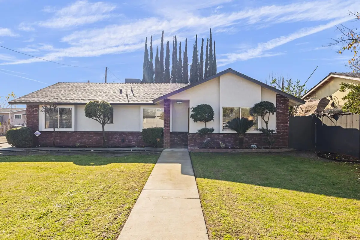 306 E Tulare Road, Lindsay, CA 93247 - #1
