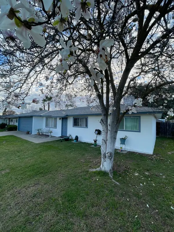 4069 N Sunnyside Avenue, Fresno, CA 93727