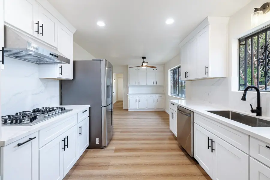 5167 E Balch Avenue, Fresno, CA 93727 - Image #3