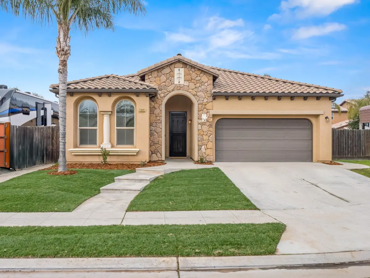 5885 E Booker Avenue, Fresno, CA 93727 - Image #1