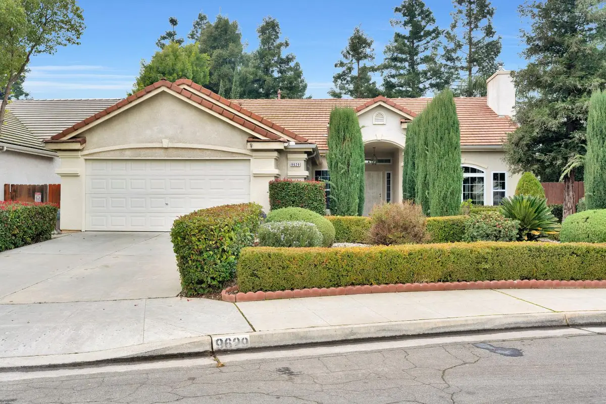 9629 N Paula Avenue, Fresno, CA 93720 - Image #1