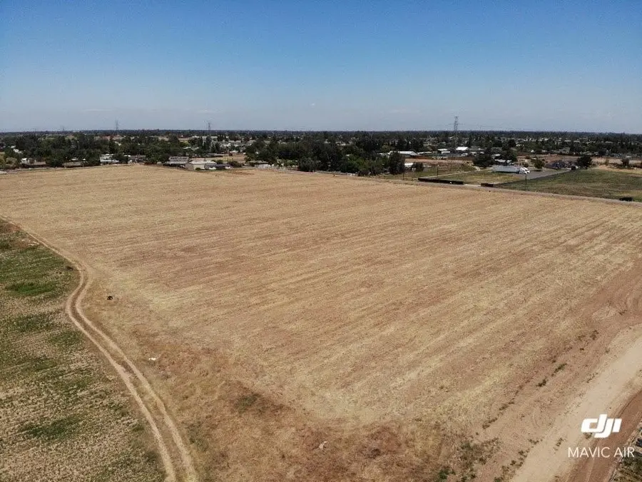 17 Acres Mckinley And Hayes, Fresno, CA 93723 - #2