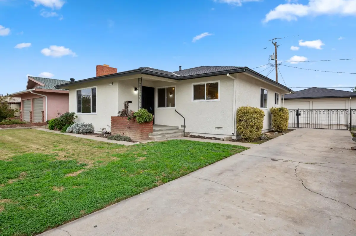 2834 N Hughes Avenue, Fresno, CA 93705 - Image #1