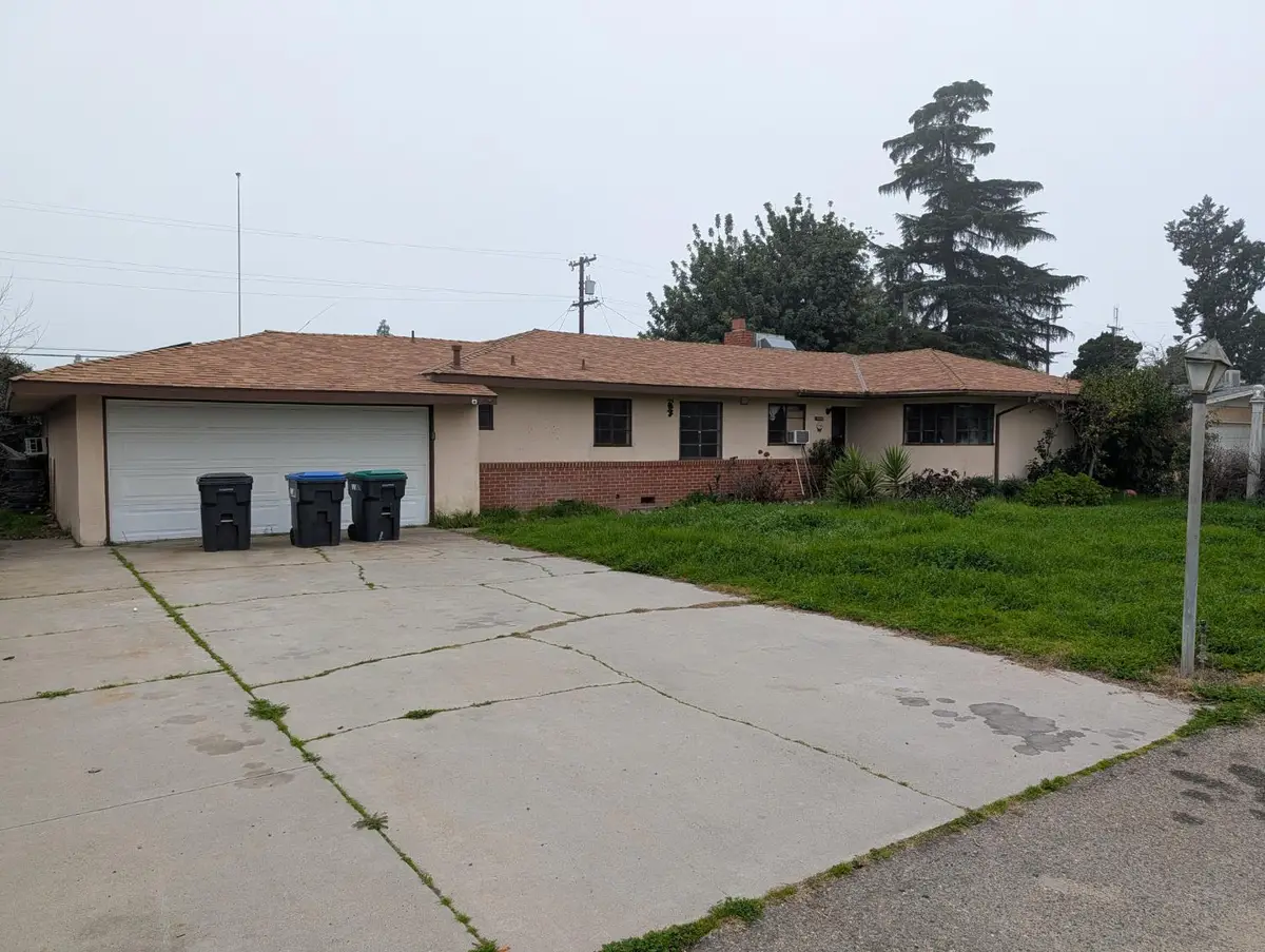 5468 E Grant Avenue, Fresno, CA 93727 - Image #1