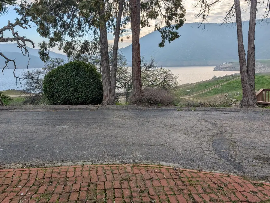 32303 E Trimmer Springs Road #7, Sanger, CA 93657 - Image #3