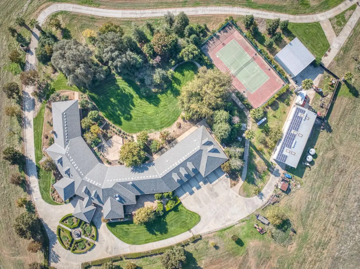 4715 E Copper Avenue, Clovis, CA 93619 - #1