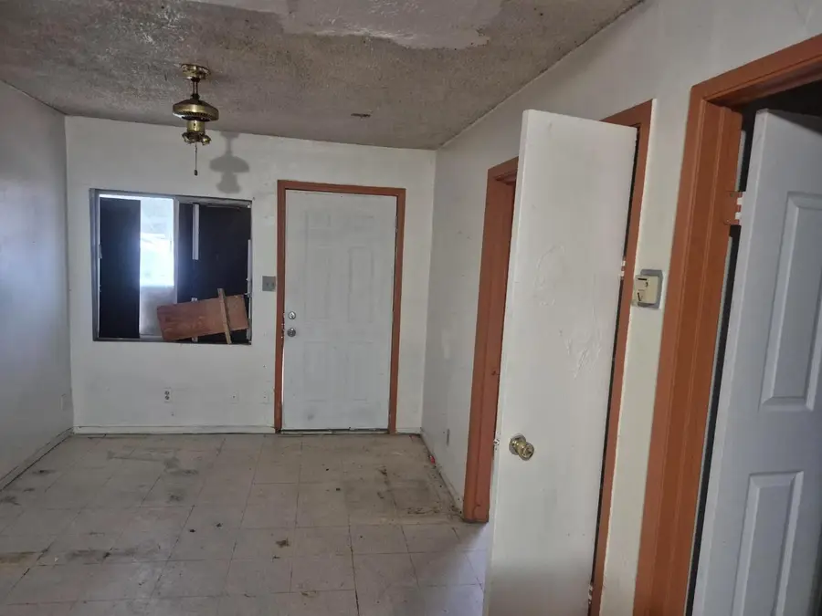 864 E Evening Glow Avenue, Reedley, CA 93654 - Image #2