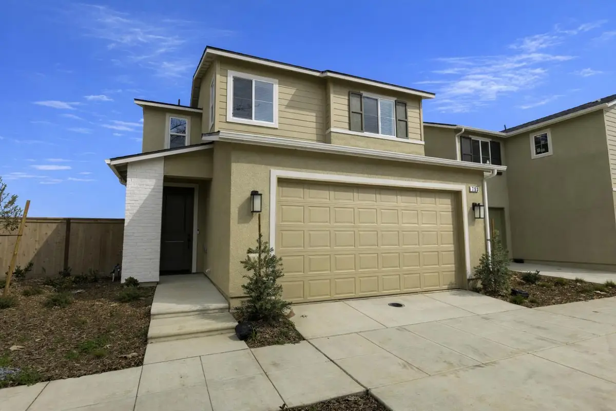 793 Laina Avenue, Madera, CA 93636 - Image #1