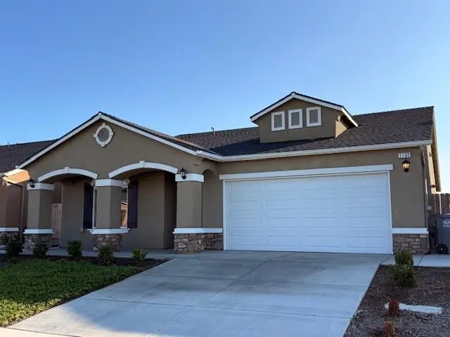 1132 E Orange Street, Avenal, CA 93204 - #2