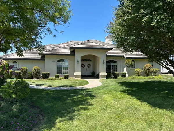 2202 W Lincoln Avenue, Fresno, CA 93706