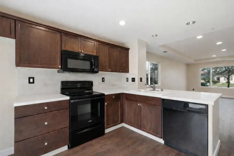 1369 W Burgundy Court, Hanford, CA 93230 - #3