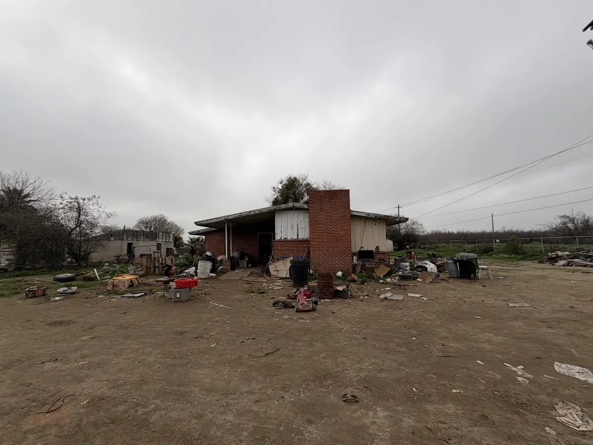 17577 Iona Avenue, Lemoore, CA 93245 - Image #1