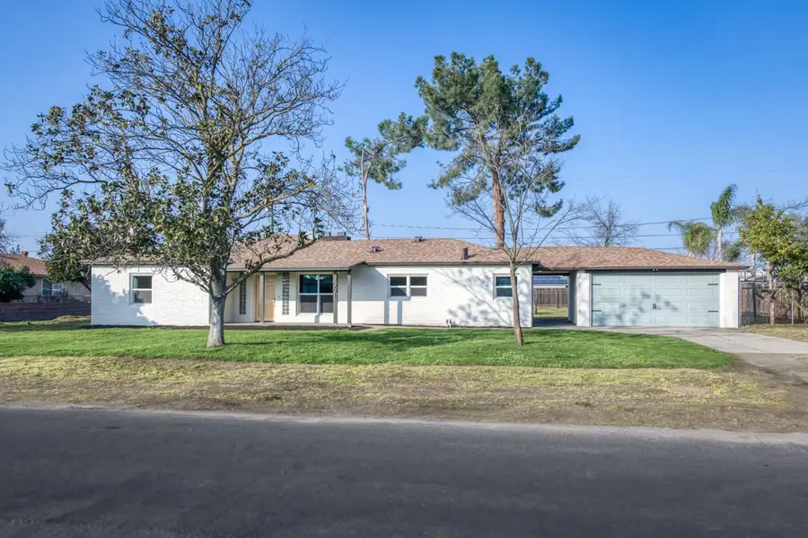 5561 E Indianapolis Avenue, Fresno, CA 93727 - Image #2