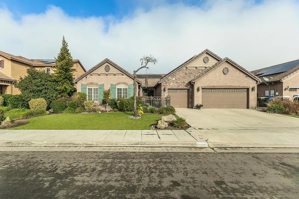 5869 E Mono Street, Fresno, CA 93727 - Image #1