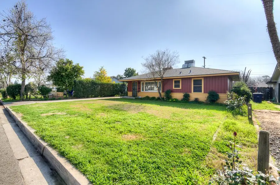 2121 5th Street, Sanger, CA 93657 - Image #2