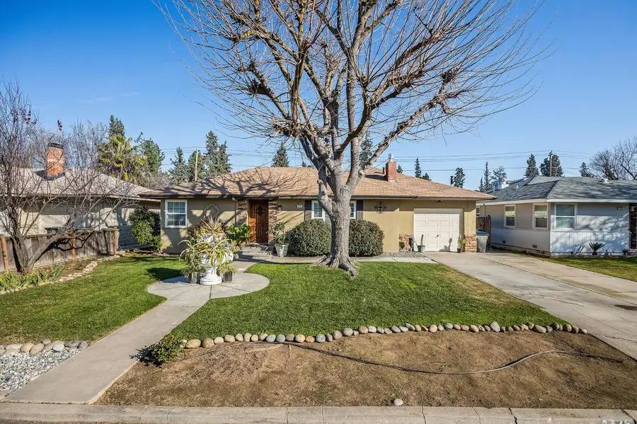 4736 N Vagedes Avenue, Fresno, CA 93705 - Image #3
