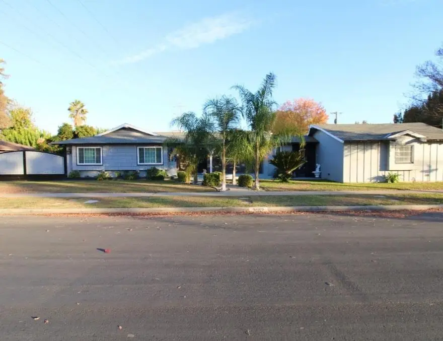 3662 N Angus Street, Fresno, CA 93726 - Image #1