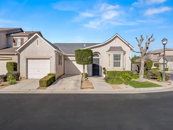 611 W Venice Lane, Clovis, CA 93619