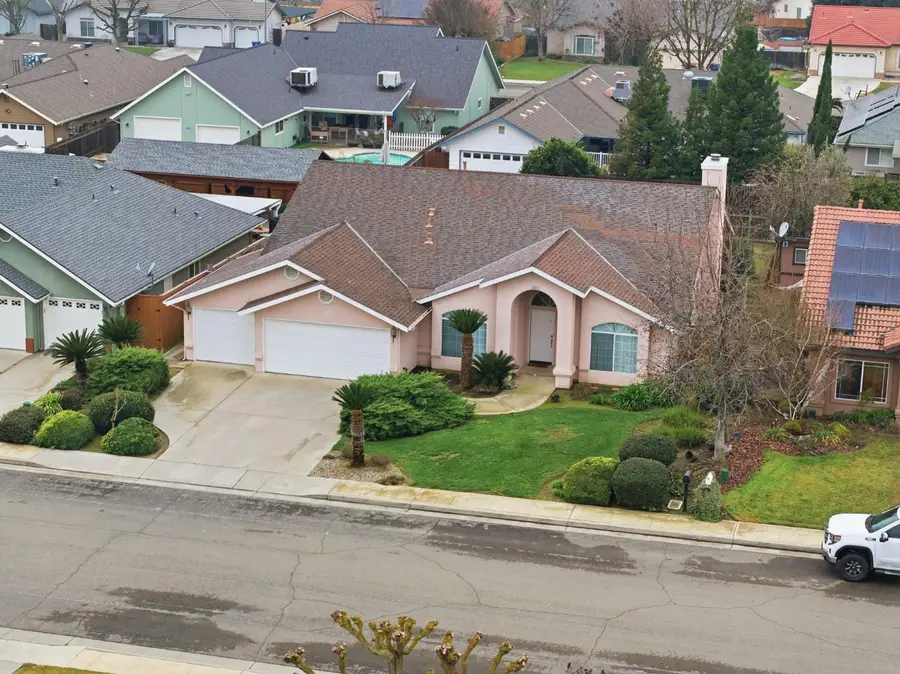 2637 Sandell Avenue, Kingsburg, CA 93631 - Image #2