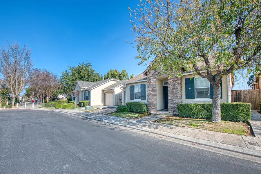 1691 N Monaco, Clovis, CA 93619 - #3