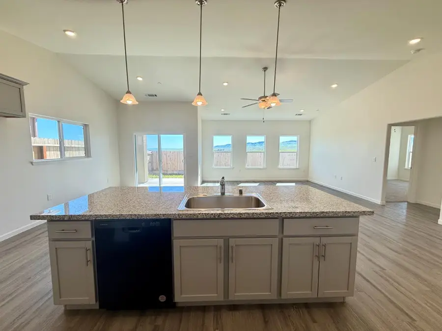 1200 E Orange Street, Avenal, CA 93204 - #3