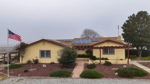 2104 W Magnolia Avenue, Caruthers, CA 93609