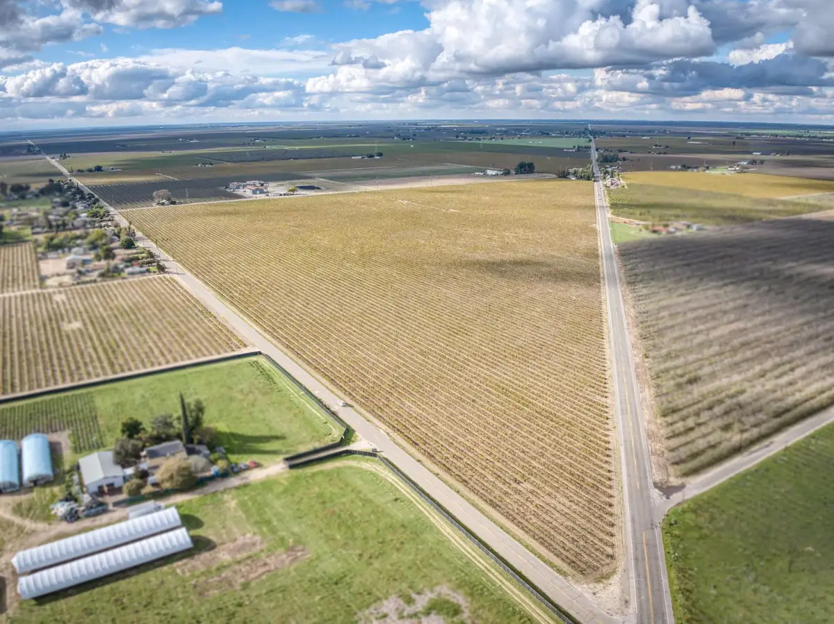 10477 S Cornelia Avenue, Fresno, CA 93706 - Image #1