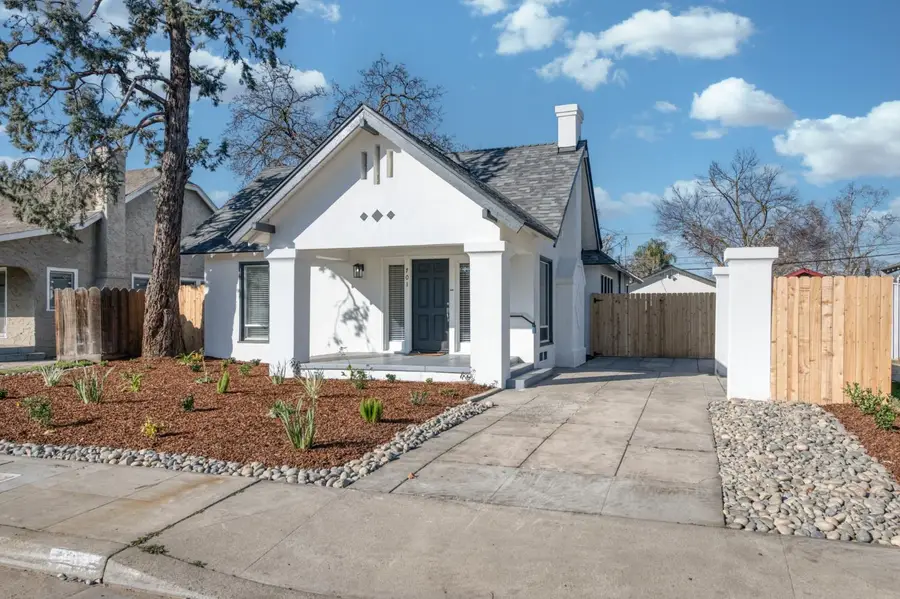 701 E Clinton Avenue, Fresno, CA 93704 - Image #2
