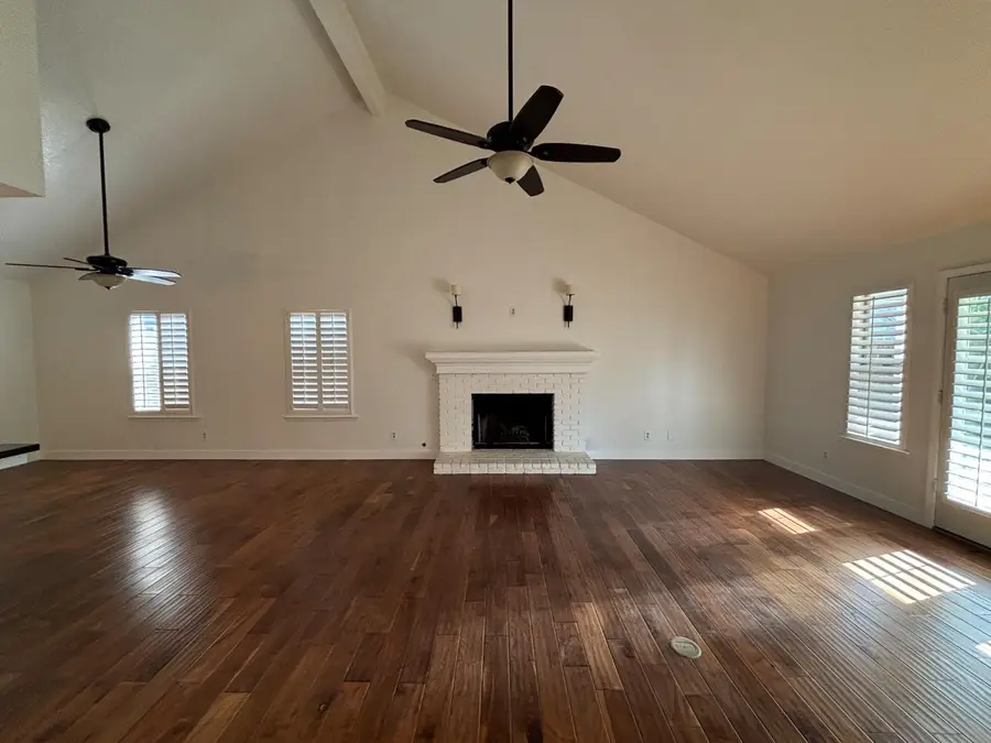 4249 W Capitola Avenue, Fresno, CA 93722 - #3