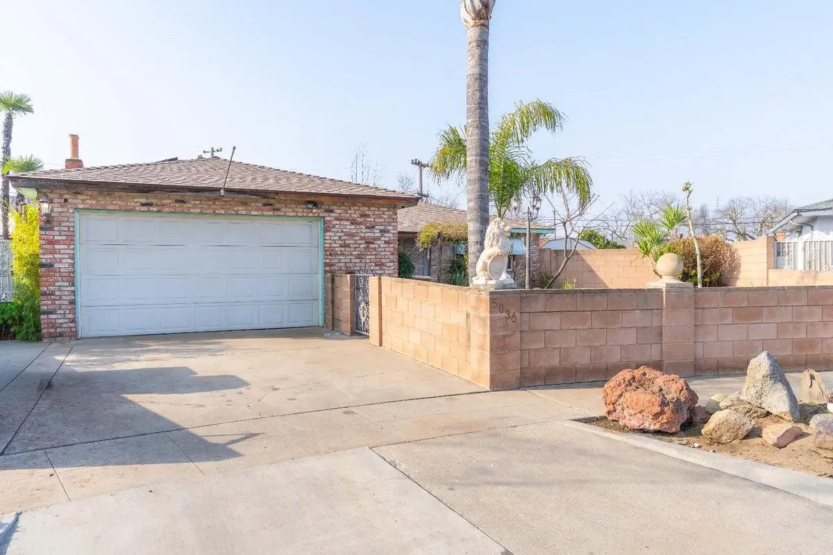 5036 E Sooner Drive, Fresno, CA 93727 - Image #1