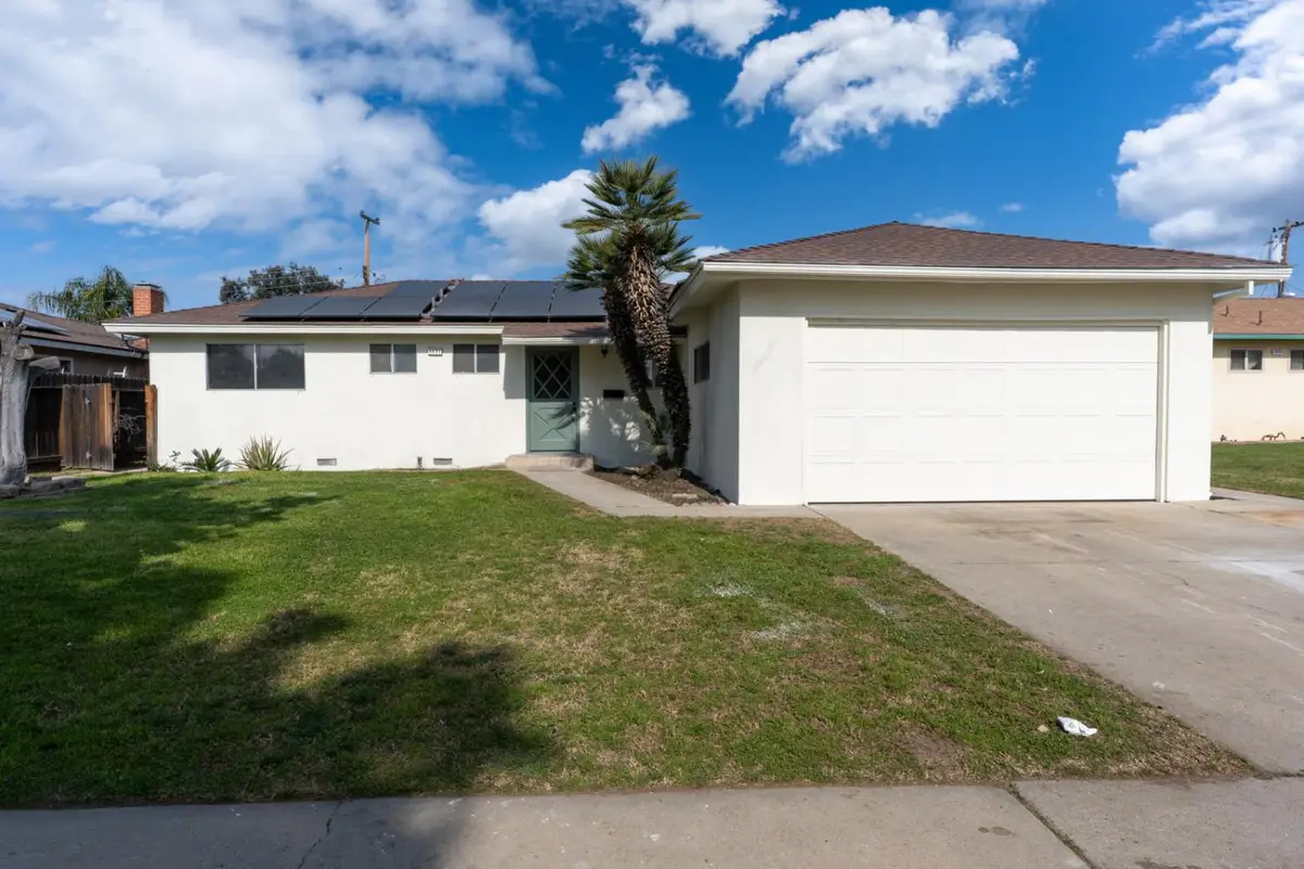 4891 E Rialto Avenue, Fresno, CA 93726 - Image #1