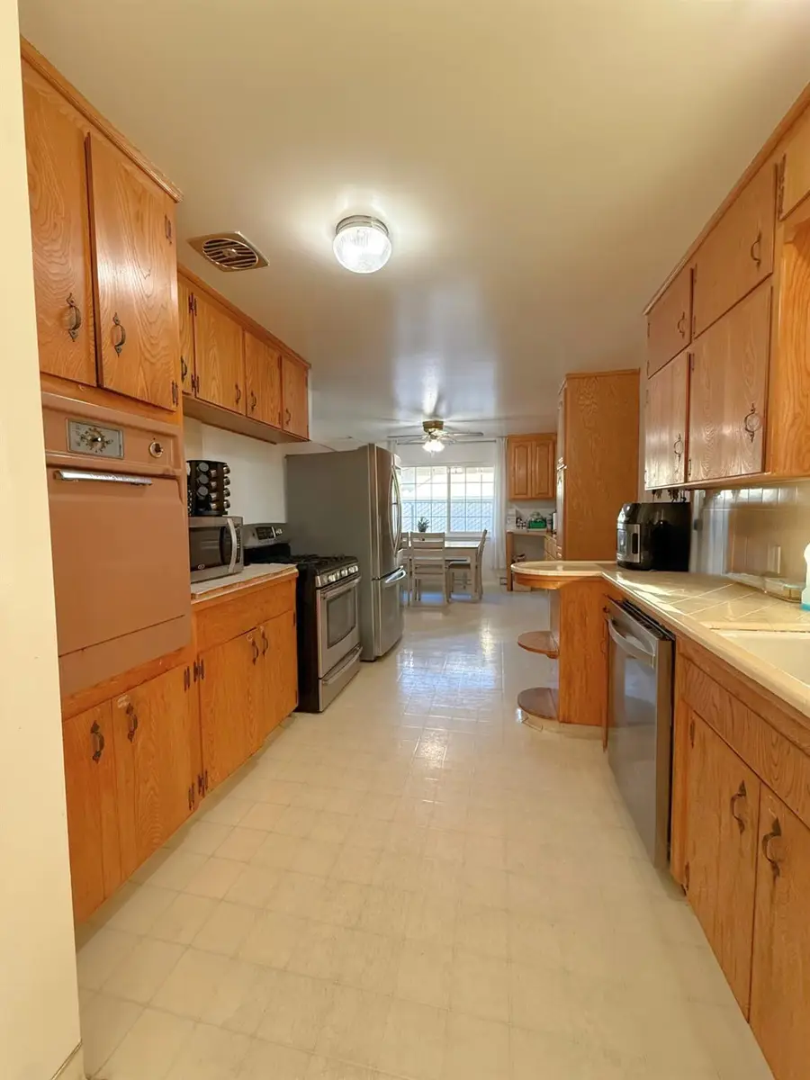 4045 E Bellaire Way, Fresno, CA 93726 - Image #3