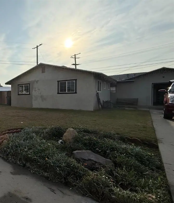 1415 Hayden Avenue, Hanford, CA 93230 - #1