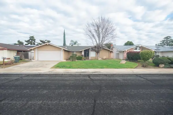 1855 Vartikian Avenue, Clovis, CA 93611