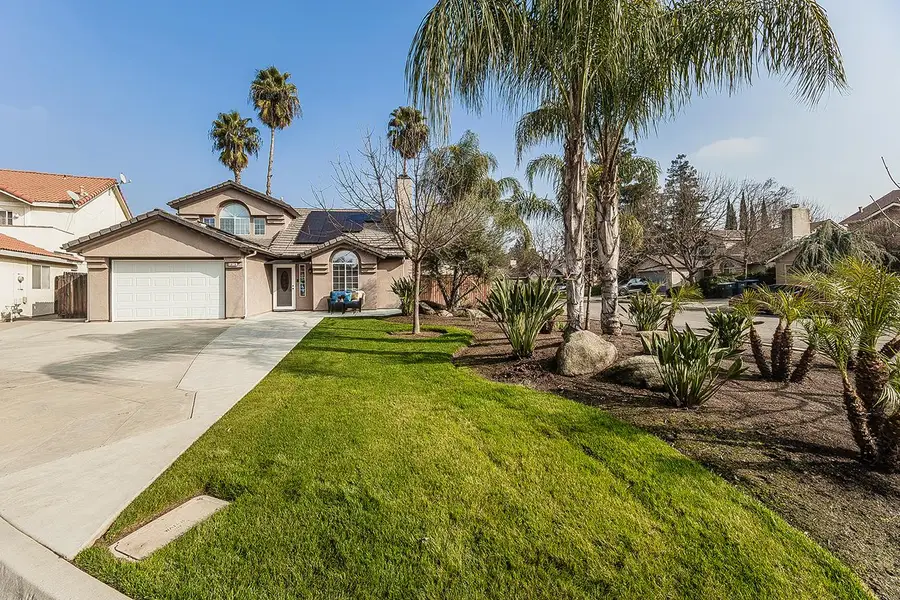 1636 E Solar Avenue, Fresno, CA 93720 - Image #3