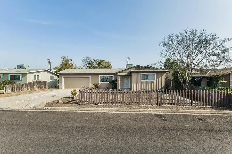 1436 S Fairway Street, Visalia, CA 93277 - Image #2