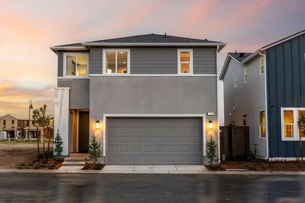 586 Ophelia Avenue, Madera, CA 93636