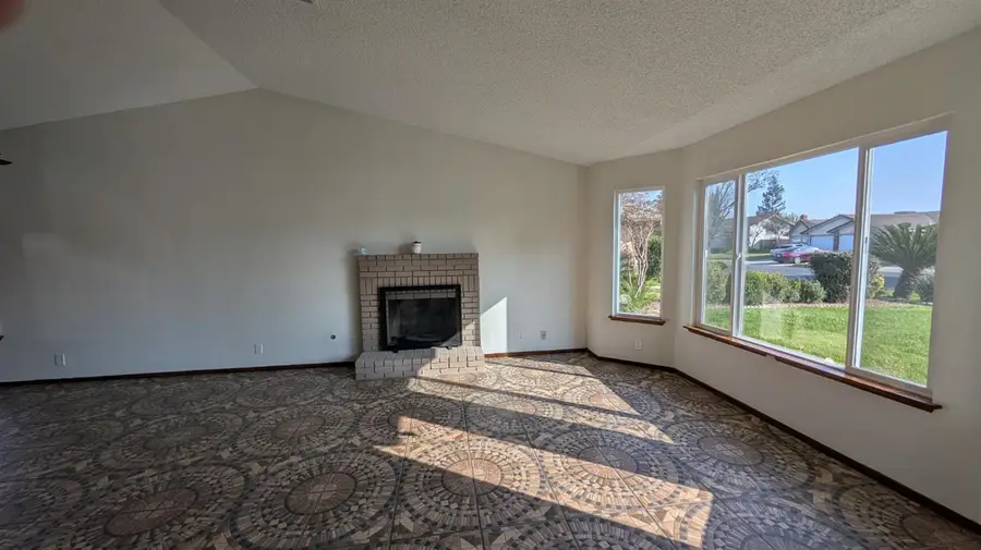 1637 Princeton Avenue, Madera, CA 93637 - Image #3